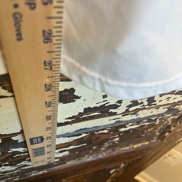 Women’s NWT Not In The Moood!  heifer T-shirt. Size Small. - Picture 4 of 5